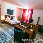 Hotel Sinsheim 호텔 4*