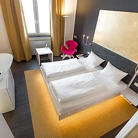 Otel Hotel Sinsheim