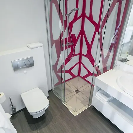 Otel Hotel Sinsheim 4*